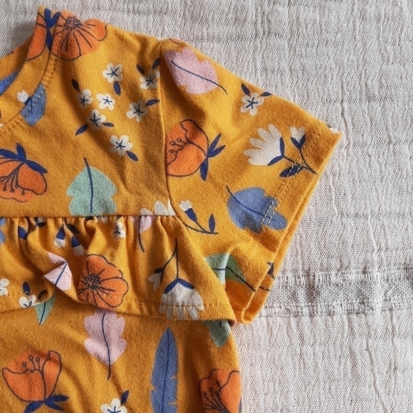 Cat & Jack floral top size 5T - Picture 4 of 6